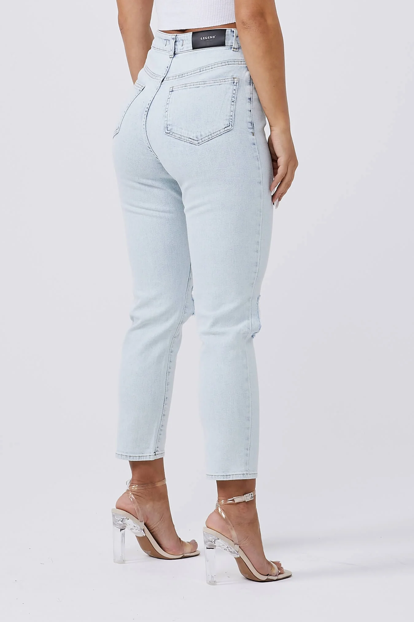 MOM JEANS KNEE RIPPED - BLEACH WASH - Image 4