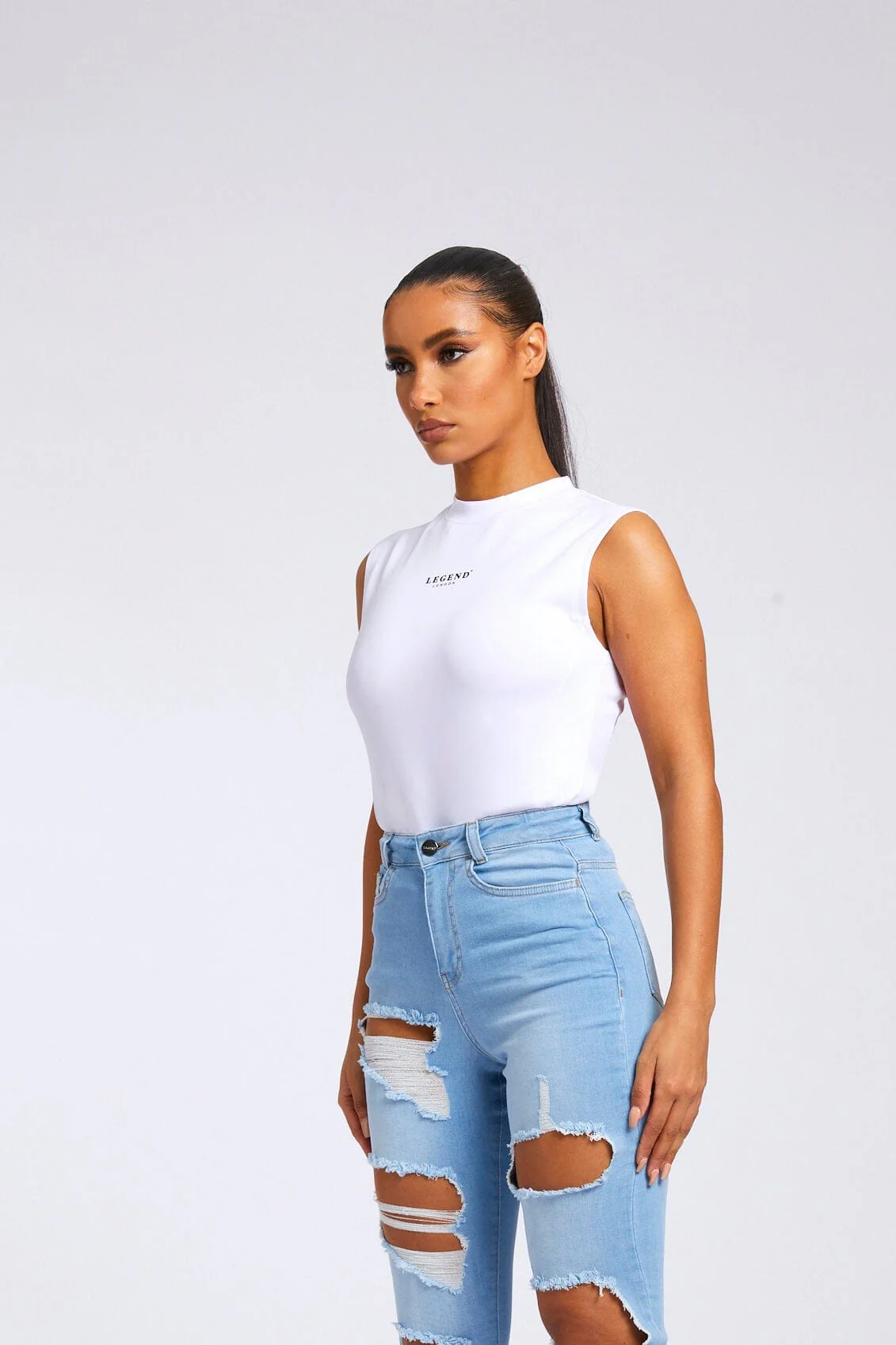 SLEEVELESS TANK TOP - WHITE - Image 3
