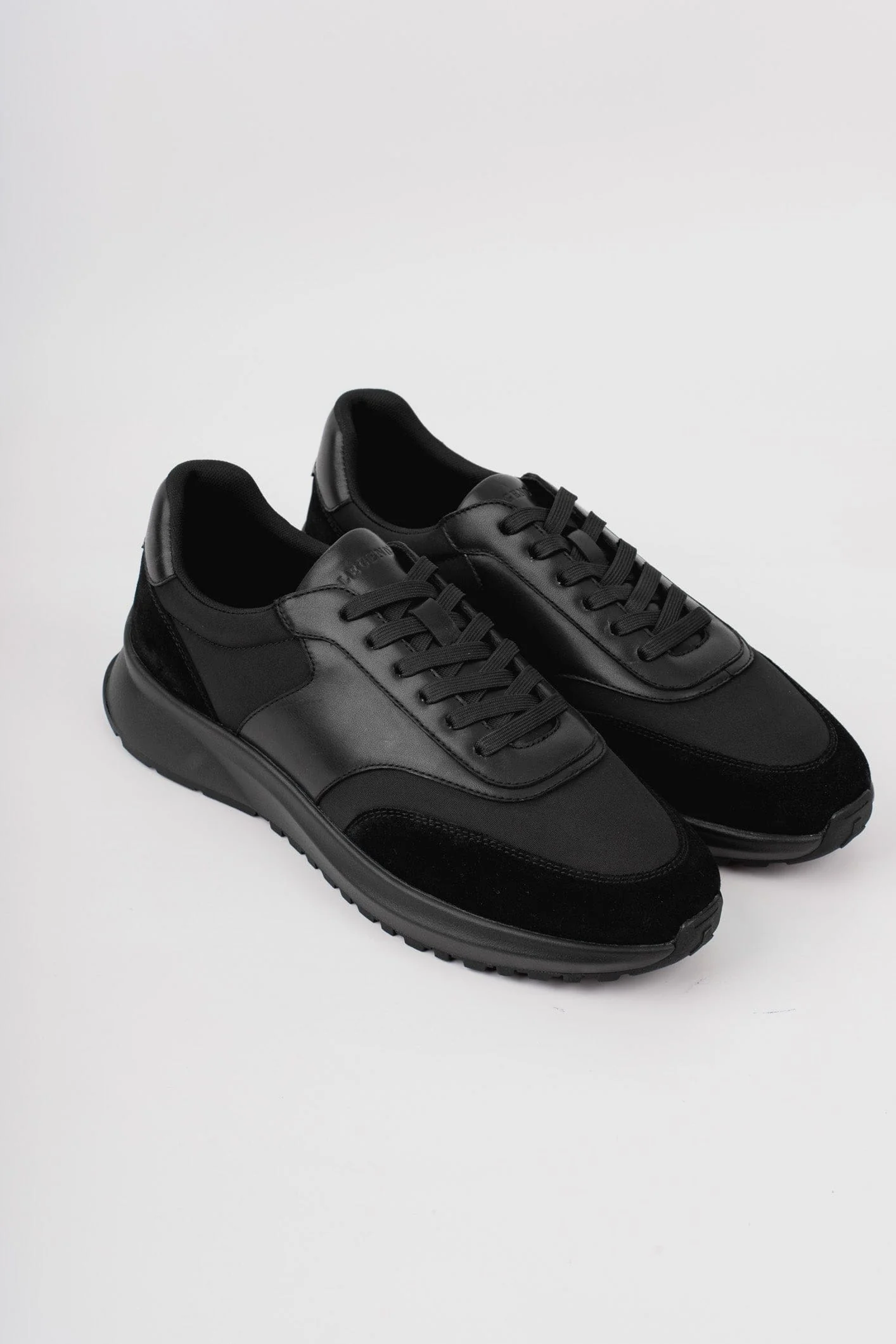 FORMA RUNNER - BLACK - Image 3