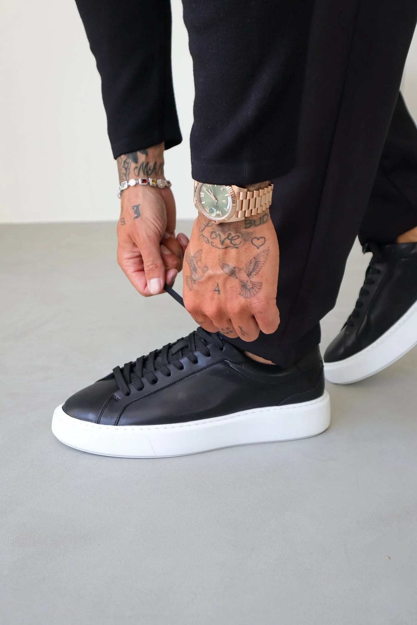 LEATHER TRAINER - BLACK - Image 5