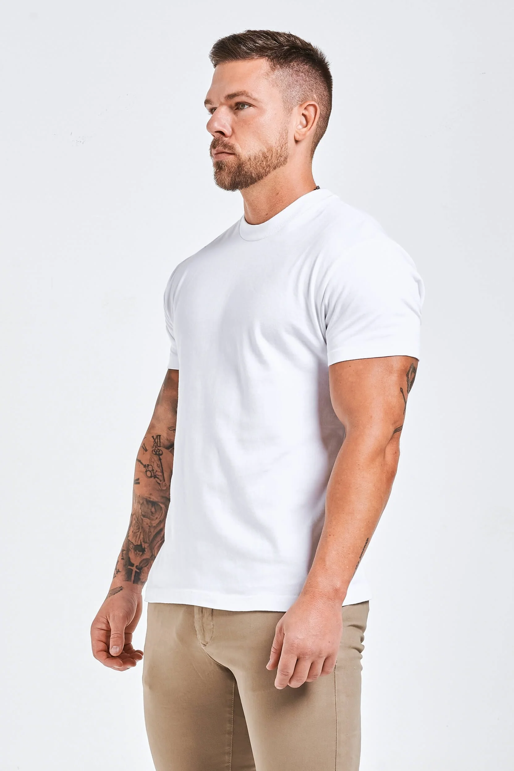 PREMIUM BASICS T-SHIRT - WHITE - Image 9