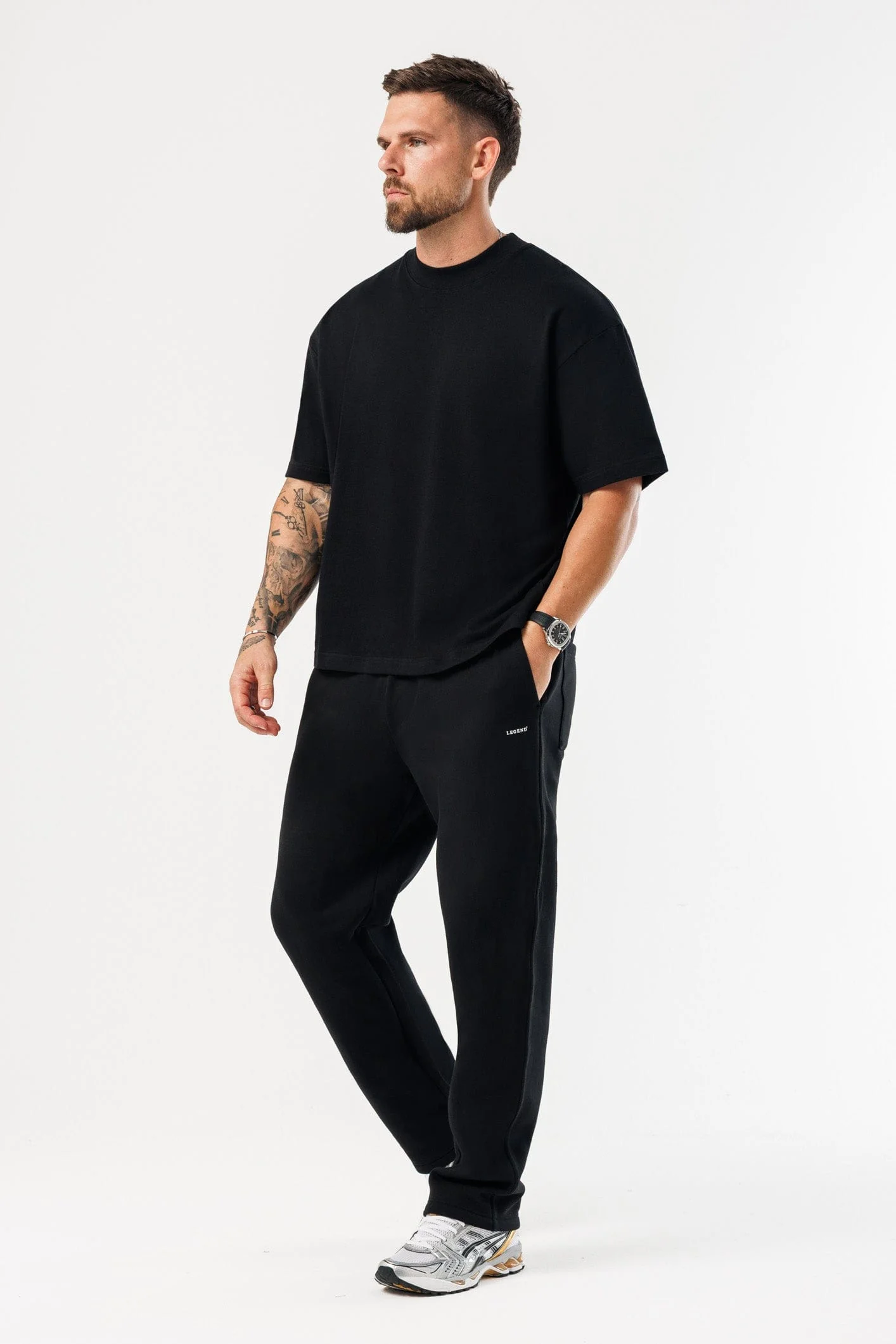 OVERSIZED T-SHIRT - BLACK - Image 7