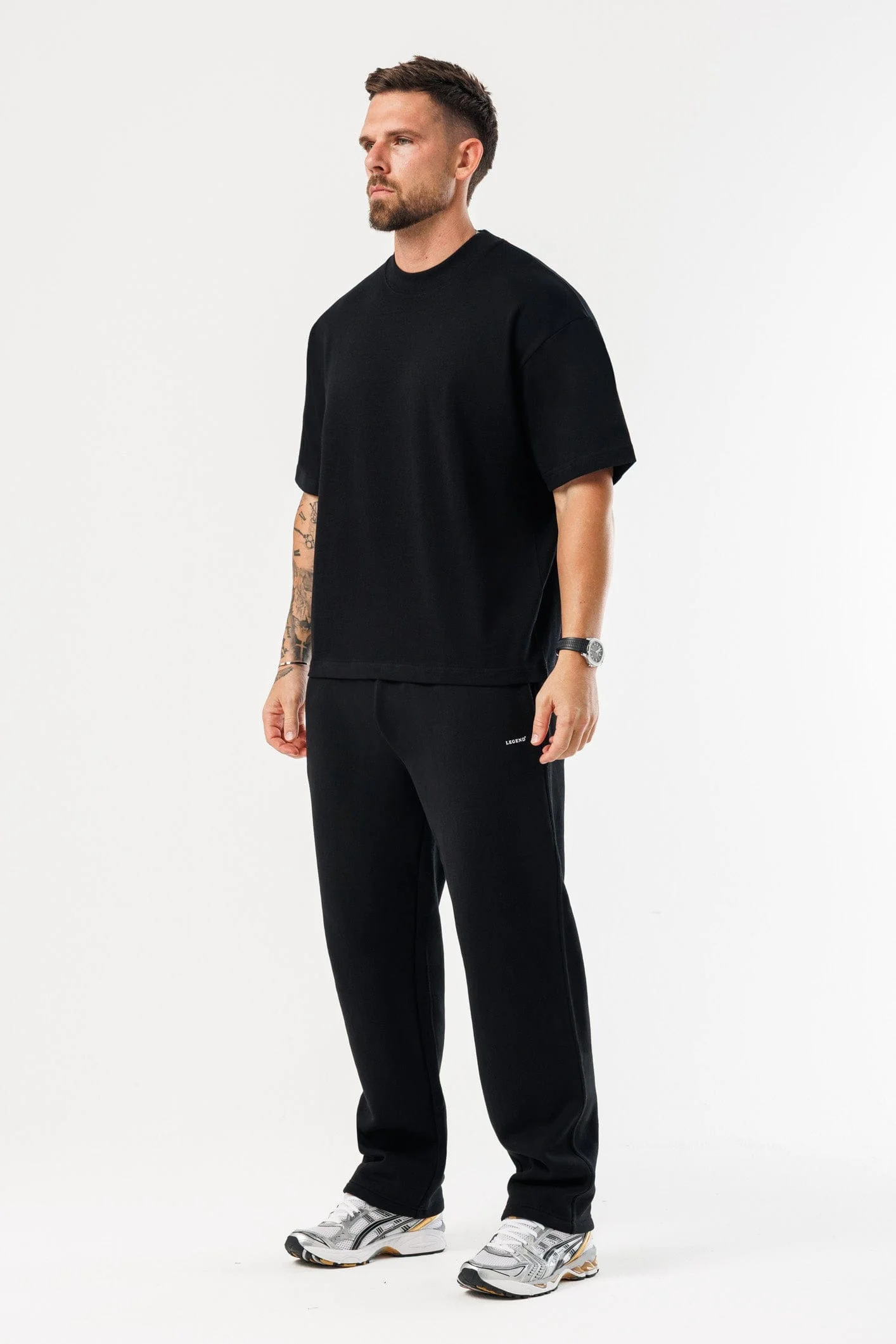 OVERSIZED T-SHIRT - BLACK - Image 8