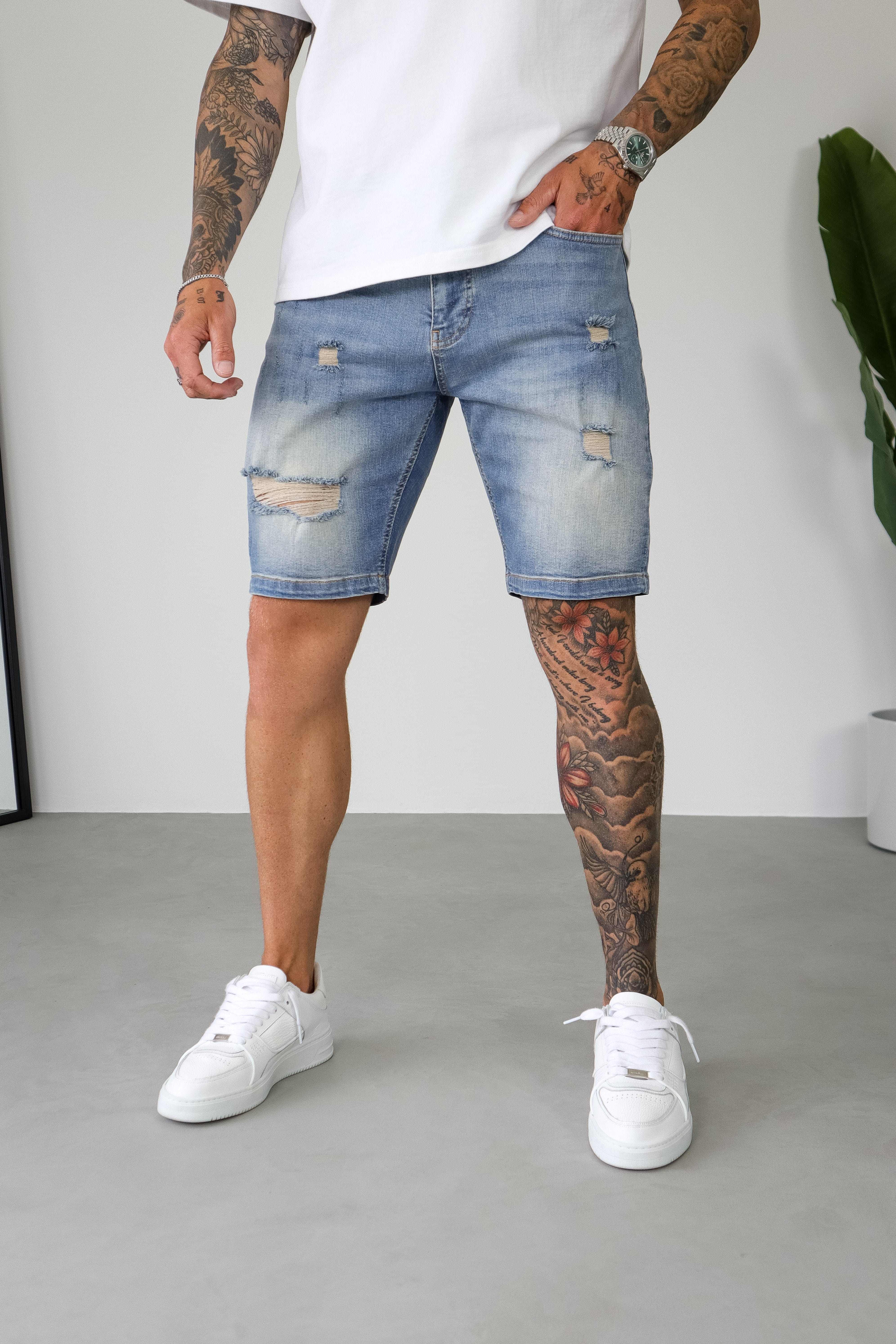 SLIM DENIM SHORT - STRONG WASH MID BLUE - Image 4